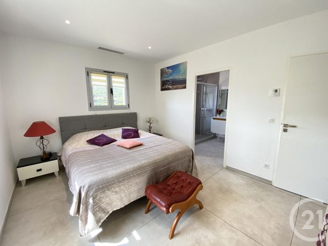 maison à vendre - 6 pièces - 166.0 m2 - STE MAXIME - 83 - PROVENCE-ALPES-COTE-D-AZUR - Century 21 Donzica Immobilier