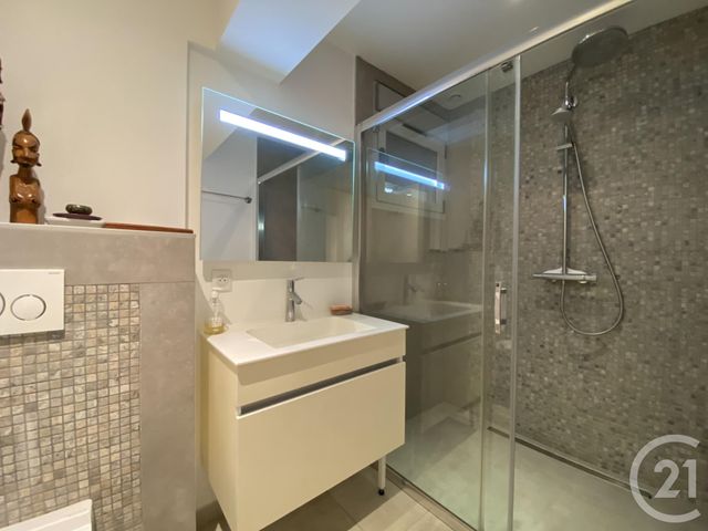 maison à vendre - 6 pièces - 166.0 m2 - STE MAXIME - 83 - PROVENCE-ALPES-COTE-D-AZUR - Century 21 Donzica Immobilier