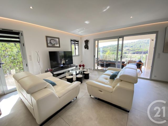 maison à vendre - 6 pièces - 166.0 m2 - STE MAXIME - 83 - PROVENCE-ALPES-COTE-D-AZUR - Century 21 Donzica Immobilier