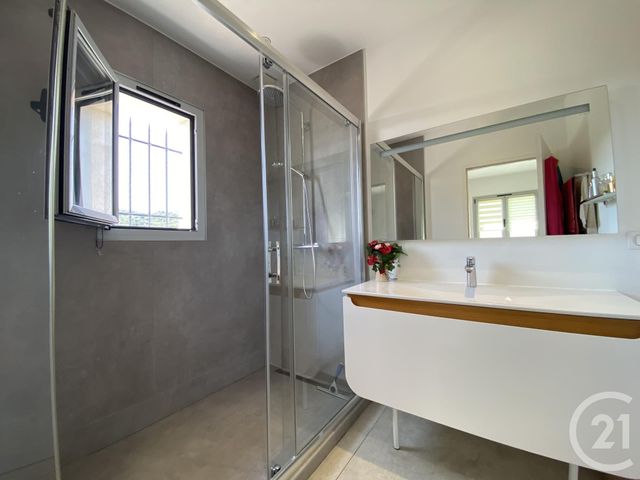 maison à vendre - 6 pièces - 166.0 m2 - STE MAXIME - 83 - PROVENCE-ALPES-COTE-D-AZUR - Century 21 Donzica Immobilier