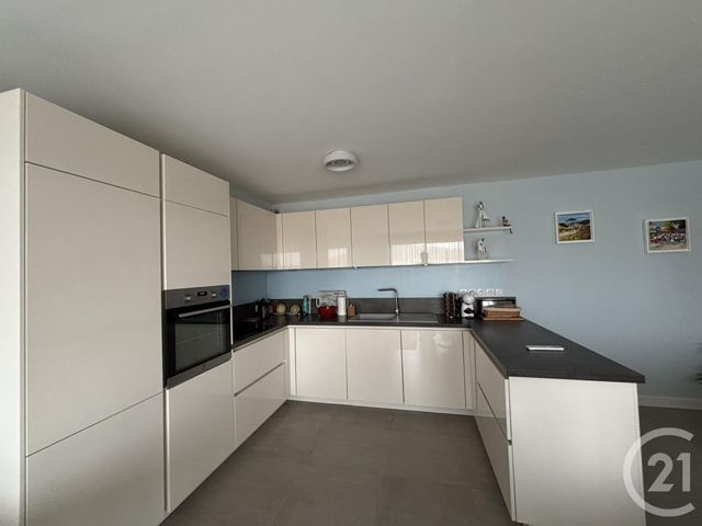 Appartement F3 à vendre - 3 pièces - 72.0 m2 - STE MAXIME - 83 - PROVENCE-ALPES-COTE-D-AZUR - Century 21 Donzica Immobilier