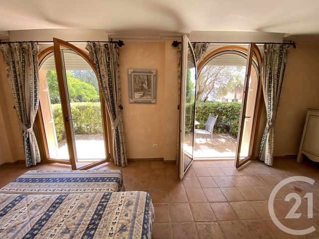 maison à vendre - 13 pièces - 750.0 m2 - LES ISSAMBRES - 83 - PROVENCE-ALPES-COTE-D-AZUR - Century 21 Donzica Immobilier