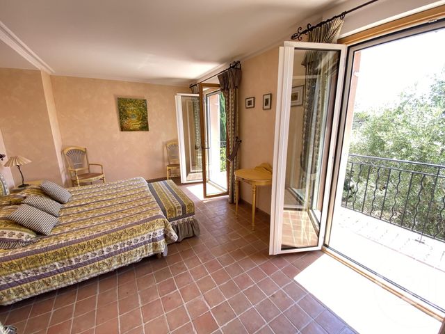 maison à vendre - 13 pièces - 750.0 m2 - LES ISSAMBRES - 83 - PROVENCE-ALPES-COTE-D-AZUR - Century 21 Donzica Immobilier