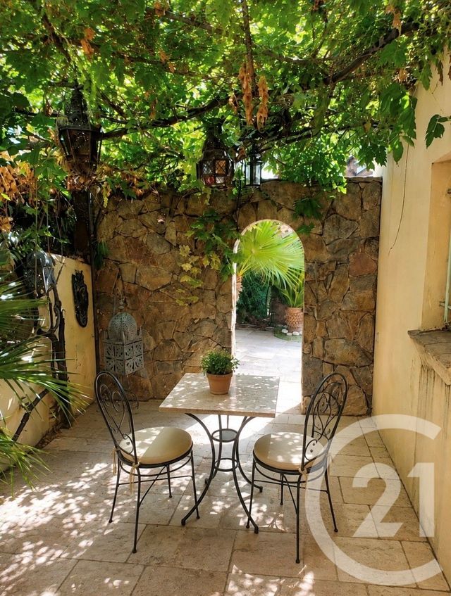 maison à vendre - 7 pièces - 130.0 m2 - STE MAXIME - 83 - PROVENCE-ALPES-COTE-D-AZUR - Century 21 Donzica Immobilier