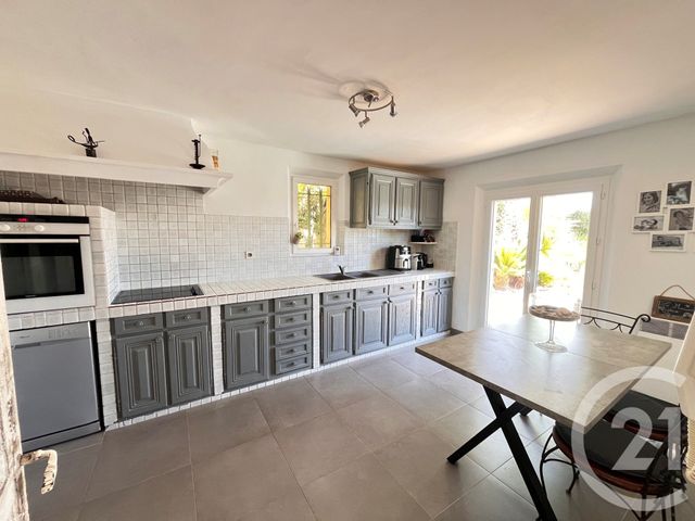 maison à vendre - 7 pièces - 130.0 m2 - STE MAXIME - 83 - PROVENCE-ALPES-COTE-D-AZUR - Century 21 Donzica Immobilier