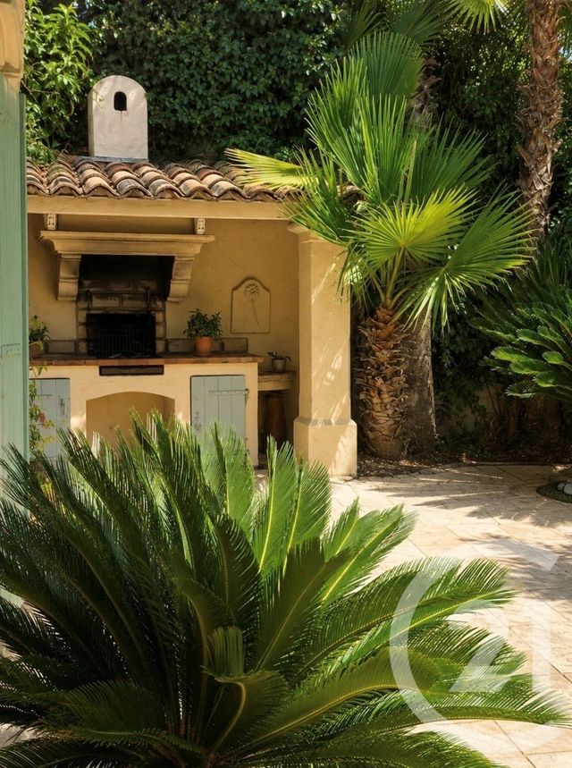 maison à vendre - 7 pièces - 130.0 m2 - STE MAXIME - 83 - PROVENCE-ALPES-COTE-D-AZUR - Century 21 Donzica Immobilier