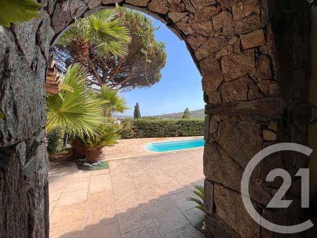 maison à vendre - 7 pièces - 130.0 m2 - STE MAXIME - 83 - PROVENCE-ALPES-COTE-D-AZUR - Century 21 Donzica Immobilier
