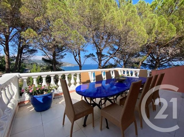 maison à vendre - 8 pièces - 289.94 m2 - STE MAXIME - 83 - PROVENCE-ALPES-COTE-D-AZUR - Century 21 Donzica Immobilier