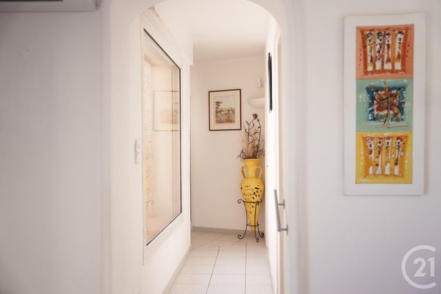 maison à vendre - 5 pièces - 150.4 m2 - LES ISSAMBRES - 83 - PROVENCE-ALPES-COTE-D-AZUR - Century 21 Donzica Immobilier