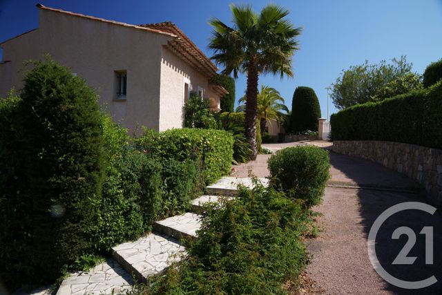 maison à vendre - 5 pièces - 150.4 m2 - LES ISSAMBRES - 83 - PROVENCE-ALPES-COTE-D-AZUR - Century 21 Donzica Immobilier