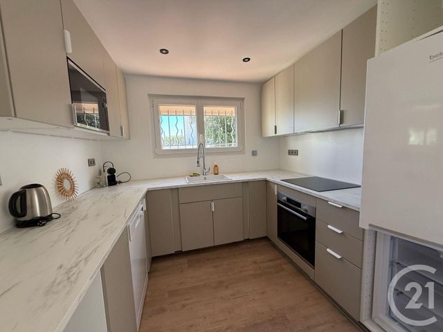 maison à vendre - 7 pièces - 160.0 m2 - LES ISSAMBRES - 83 - PROVENCE-ALPES-COTE-D-AZUR - Century 21 Donzica Immobilier