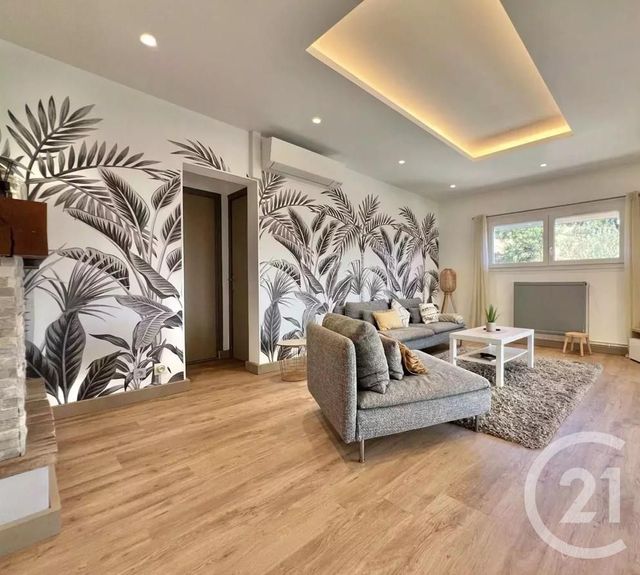maison à vendre - 7 pièces - 160.0 m2 - LES ISSAMBRES - 83 - PROVENCE-ALPES-COTE-D-AZUR - Century 21 Donzica Immobilier