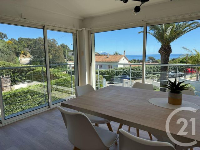 maison à vendre - 7 pièces - 160.0 m2 - LES ISSAMBRES - 83 - PROVENCE-ALPES-COTE-D-AZUR - Century 21 Donzica Immobilier