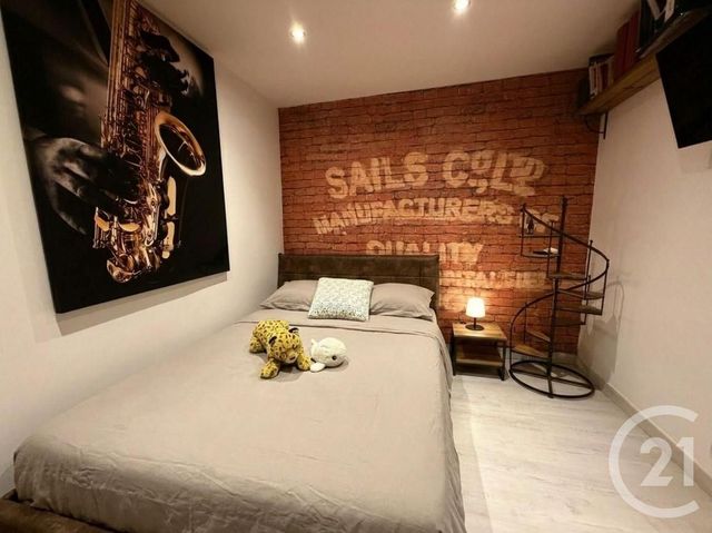 maison à vendre - 6 pièces - 138.96 m2 - LES ISSAMBRES - 83 - PROVENCE-ALPES-COTE-D-AZUR - Century 21 Donzica Immobilier