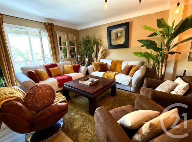 maison à vendre - 6 pièces - 138.96 m2 - LES ISSAMBRES - 83 - PROVENCE-ALPES-COTE-D-AZUR - Century 21 Donzica Immobilier