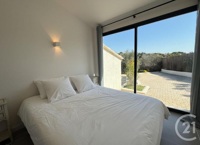 maison à vendre - 5 pièces - 145.0 m2 - LES ISSAMBRES - 83 - PROVENCE-ALPES-COTE-D-AZUR - Century 21 Donzica Immobilier
