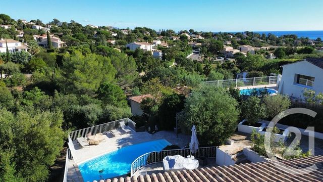 maison à vendre - 5 pièces - 145.0 m2 - LES ISSAMBRES - 83 - PROVENCE-ALPES-COTE-D-AZUR - Century 21 Donzica Immobilier