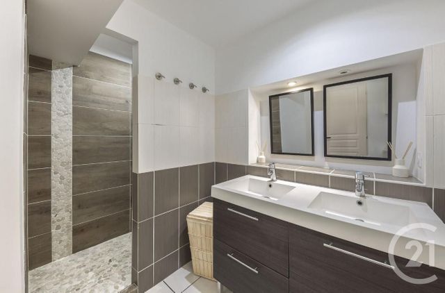 maison à vendre - 3 pièces - 61.0 m2 - STE MAXIME - 83 - PROVENCE-ALPES-COTE-D-AZUR - Century 21 Donzica Immobilier