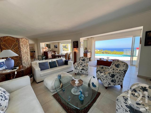 maison à vendre - 8 pièces - 241.0 m2 - STE MAXIME - 83 - PROVENCE-ALPES-COTE-D-AZUR - Century 21 Donzica Immobilier