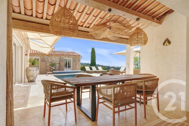 maison à vendre - 9 pièces - 200.0 m2 - LES ISSAMBRES - 83 - PROVENCE-ALPES-COTE-D-AZUR - Century 21 Donzica Immobilier