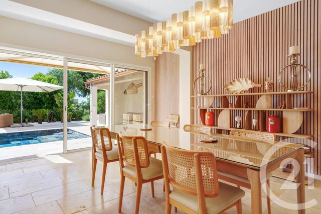 maison à vendre - 9 pièces - 200.0 m2 - LES ISSAMBRES - 83 - PROVENCE-ALPES-COTE-D-AZUR - Century 21 Donzica Immobilier