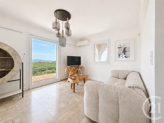 maison à vendre - 7 pièces - 161.4 m2 - FREJUS - 83 - PROVENCE-ALPES-COTE-D-AZUR - Century 21 Donzica Immobilier