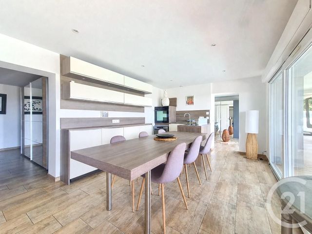 maison à vendre - 7 pièces - 161.4 m2 - FREJUS - 83 - PROVENCE-ALPES-COTE-D-AZUR - Century 21 Donzica Immobilier