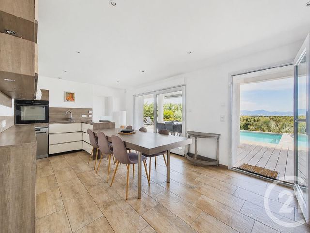 maison à vendre - 7 pièces - 161.4 m2 - FREJUS - 83 - PROVENCE-ALPES-COTE-D-AZUR - Century 21 Donzica Immobilier