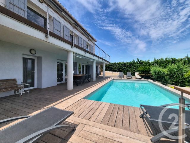 maison à vendre - 7 pièces - 161.4 m2 - FREJUS - 83 - PROVENCE-ALPES-COTE-D-AZUR - Century 21 Donzica Immobilier