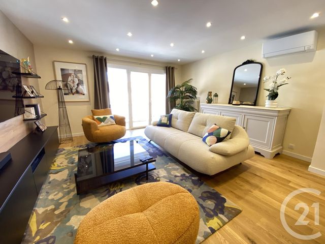 Appartement F3 à vendre - 3 pièces - 88.0 m2 - STE MAXIME - 83 - PROVENCE-ALPES-COTE-D-AZUR - Century 21 Donzica Immobilier