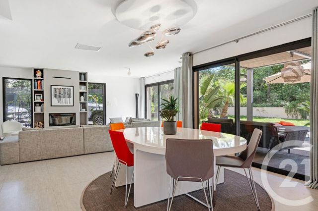 maison à vendre - 7 pièces - 193.0 m2 - GASSIN - 83 - PROVENCE-ALPES-COTE-D-AZUR - Century 21 Donzica Immobilier