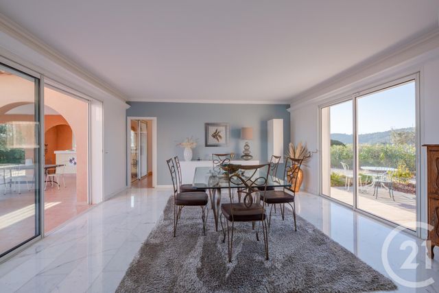 maison à vendre - 6 pièces - 220.0 m2 - ROQUEBRUNE SUR ARGENS - 83 - PROVENCE-ALPES-COTE-D-AZUR - Century 21 Donzica Immobilier