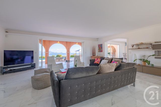 maison à vendre - 6 pièces - 220.0 m2 - ROQUEBRUNE SUR ARGENS - 83 - PROVENCE-ALPES-COTE-D-AZUR - Century 21 Donzica Immobilier