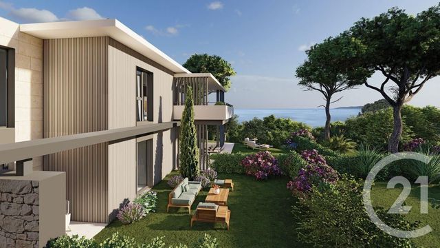 Appartement F5 à vendre - 5 pièces - 145.77 m2 - STE MAXIME - 83 - PROVENCE-ALPES-COTE-D-AZUR - Century 21 Donzica Immobilier
