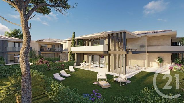 Appartement F3 à vendre - 3 pièces - 78.88 m2 - STE MAXIME - 83 - PROVENCE-ALPES-COTE-D-AZUR - Century 21 Donzica Immobilier
