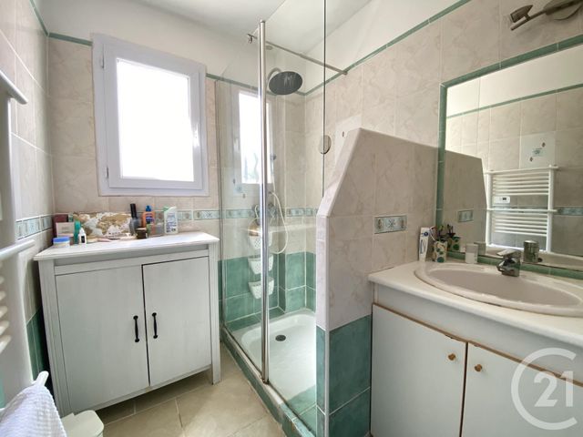 maison à vendre - 5 pièces - 114.0 m2 - STE MAXIME - 83 - PROVENCE-ALPES-COTE-D-AZUR - Century 21 Donzica Immobilier
