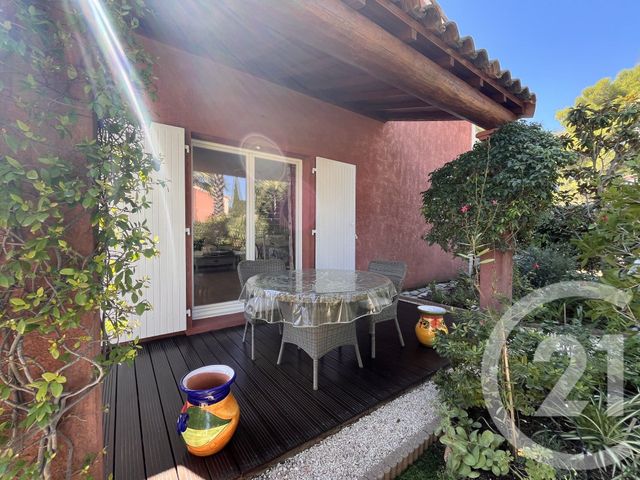 maison à vendre - 5 pièces - 71.11 m2 - ROQUEBRUNE SUR ARGENS - 83 - PROVENCE-ALPES-COTE-D-AZUR - Century 21 Donzica Immobilier