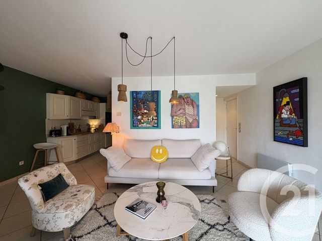 Appartement F3 à vendre - 3 pièces - 91.0 m2 - STE MAXIME - 83 - PROVENCE-ALPES-COTE-D-AZUR - Century 21 Donzica Immobilier