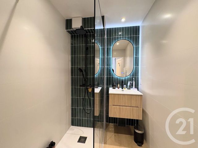 Appartement F3 à vendre - 3 pièces - 91.0 m2 - STE MAXIME - 83 - PROVENCE-ALPES-COTE-D-AZUR - Century 21 Donzica Immobilier
