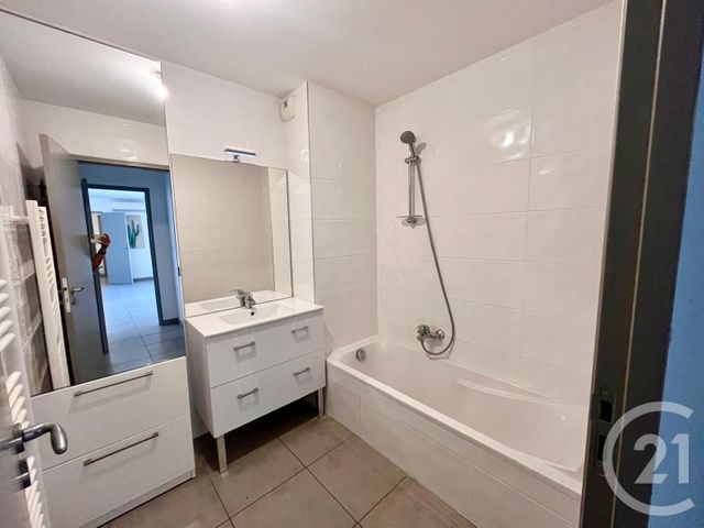Appartement F4 à vendre - 4 pièces - 87.16 m2 - STE MAXIME - 83 - PROVENCE-ALPES-COTE-D-AZUR - Century 21 Donzica Immobilier