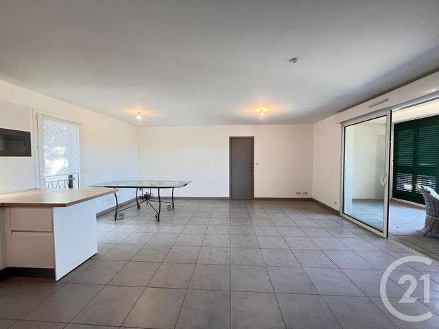 Appartement F4 à vendre - 4 pièces - 87.16 m2 - STE MAXIME - 83 - PROVENCE-ALPES-COTE-D-AZUR - Century 21 Donzica Immobilier