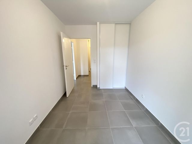 Appartement F4 à vendre - 4 pièces - 72.82 m2 - STE MAXIME - 83 - PROVENCE-ALPES-COTE-D-AZUR - Century 21 Donzica Immobilier