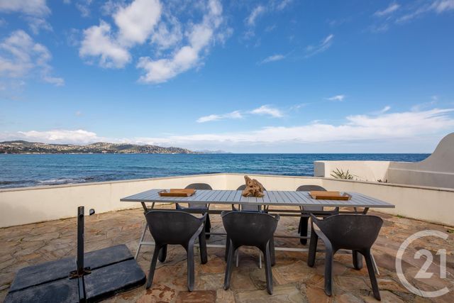 maison à vendre - 5 pièces - 134.7 m2 - STE MAXIME - 83 - PROVENCE-ALPES-COTE-D-AZUR - Century 21 Donzica Immobilier