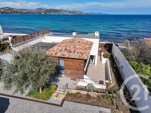 maison à vendre - 5 pièces - 134.7 m2 - STE MAXIME - 83 - PROVENCE-ALPES-COTE-D-AZUR - Century 21 Donzica Immobilier