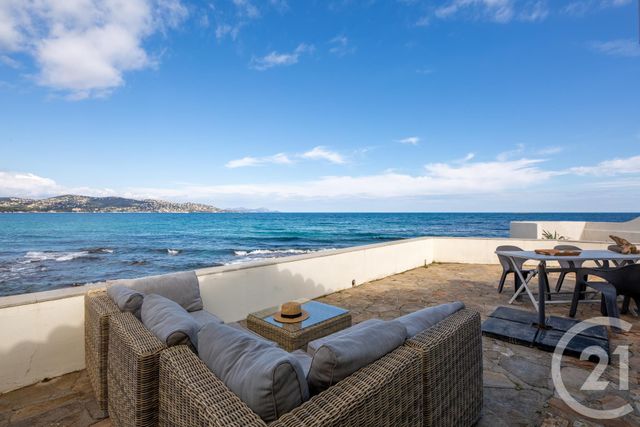 maison à vendre - 5 pièces - 134.7 m2 - STE MAXIME - 83 - PROVENCE-ALPES-COTE-D-AZUR - Century 21 Donzica Immobilier