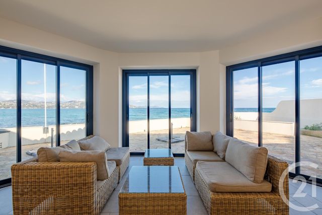 maison à vendre - 5 pièces - 134.7 m2 - STE MAXIME - 83 - PROVENCE-ALPES-COTE-D-AZUR - Century 21 Donzica Immobilier