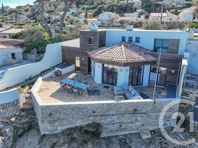 maison à vendre - 5 pièces - 134.7 m2 - STE MAXIME - 83 - PROVENCE-ALPES-COTE-D-AZUR - Century 21 Donzica Immobilier