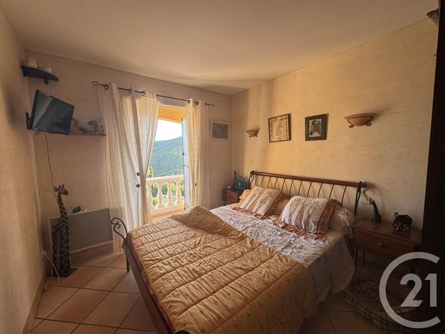 maison à vendre - 7 pièces - 170.0 m2 - LES ISSAMBRES - 83 - PROVENCE-ALPES-COTE-D-AZUR - Century 21 Donzica Immobilier