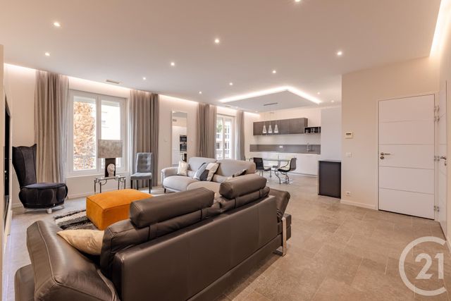 Appartement F3 à vendre - 3 pièces - 89.5 m2 - STE MAXIME - 83 - PROVENCE-ALPES-COTE-D-AZUR - Century 21 Donzica Immobilier