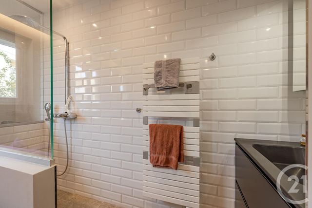 Appartement F3 à vendre - 3 pièces - 89.5 m2 - STE MAXIME - 83 - PROVENCE-ALPES-COTE-D-AZUR - Century 21 Donzica Immobilier